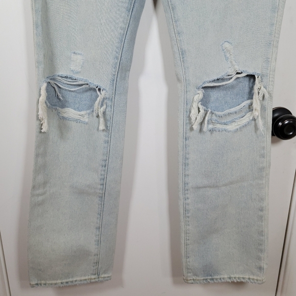 BDG Urban Outfitters Distressed Bootcut Jeans Size 26 - Picture 2 of 9